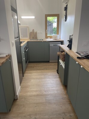 Kochgeschirr/Geschirr/Besteck