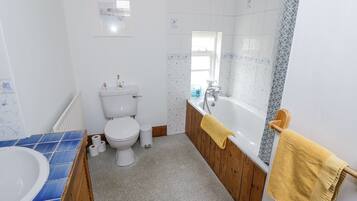 Cottage | Bathroom | Shower