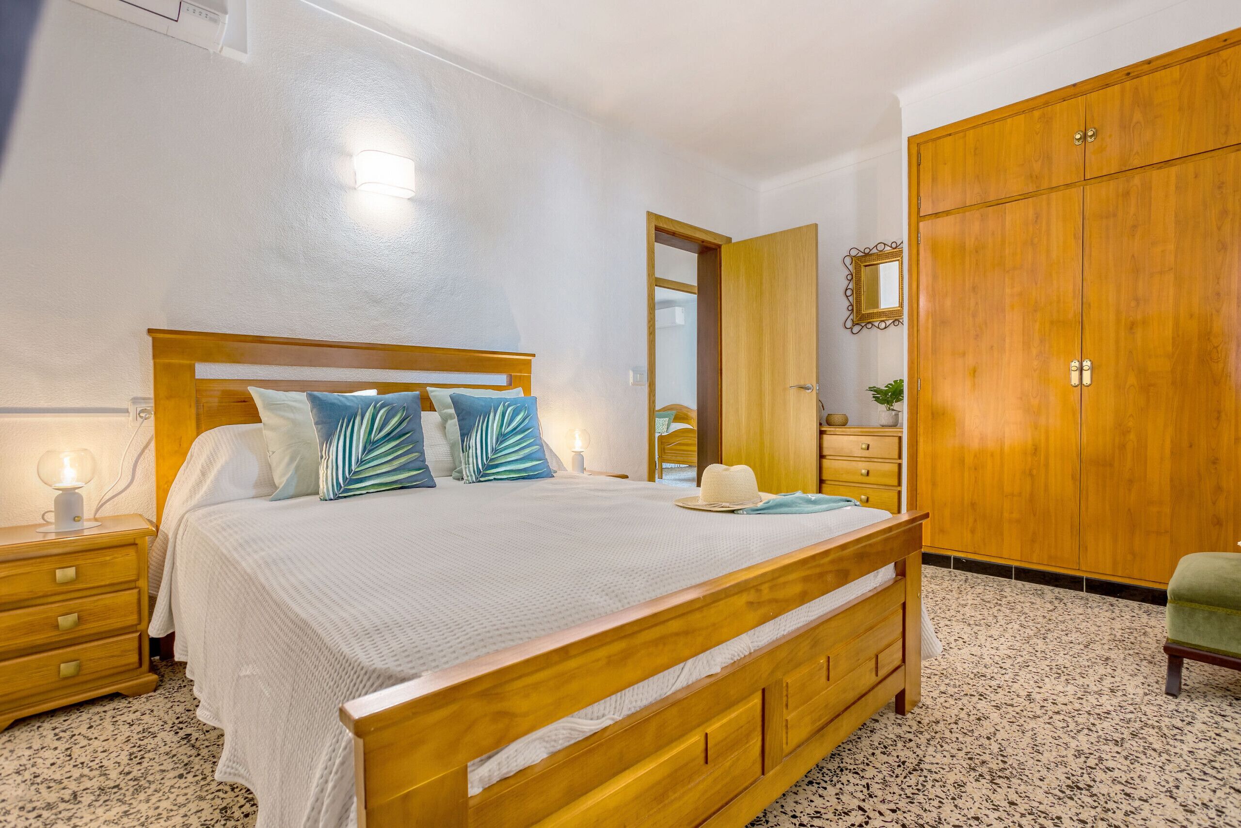 3 bedrooms, free WiFi, bed sheets