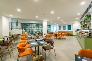 Frokostbuffé hver dag (EUR 15 per person)