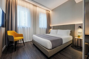 Down duvets, minibar, in-room safe, desk - IH Hotels Milano Centrale (Milan)