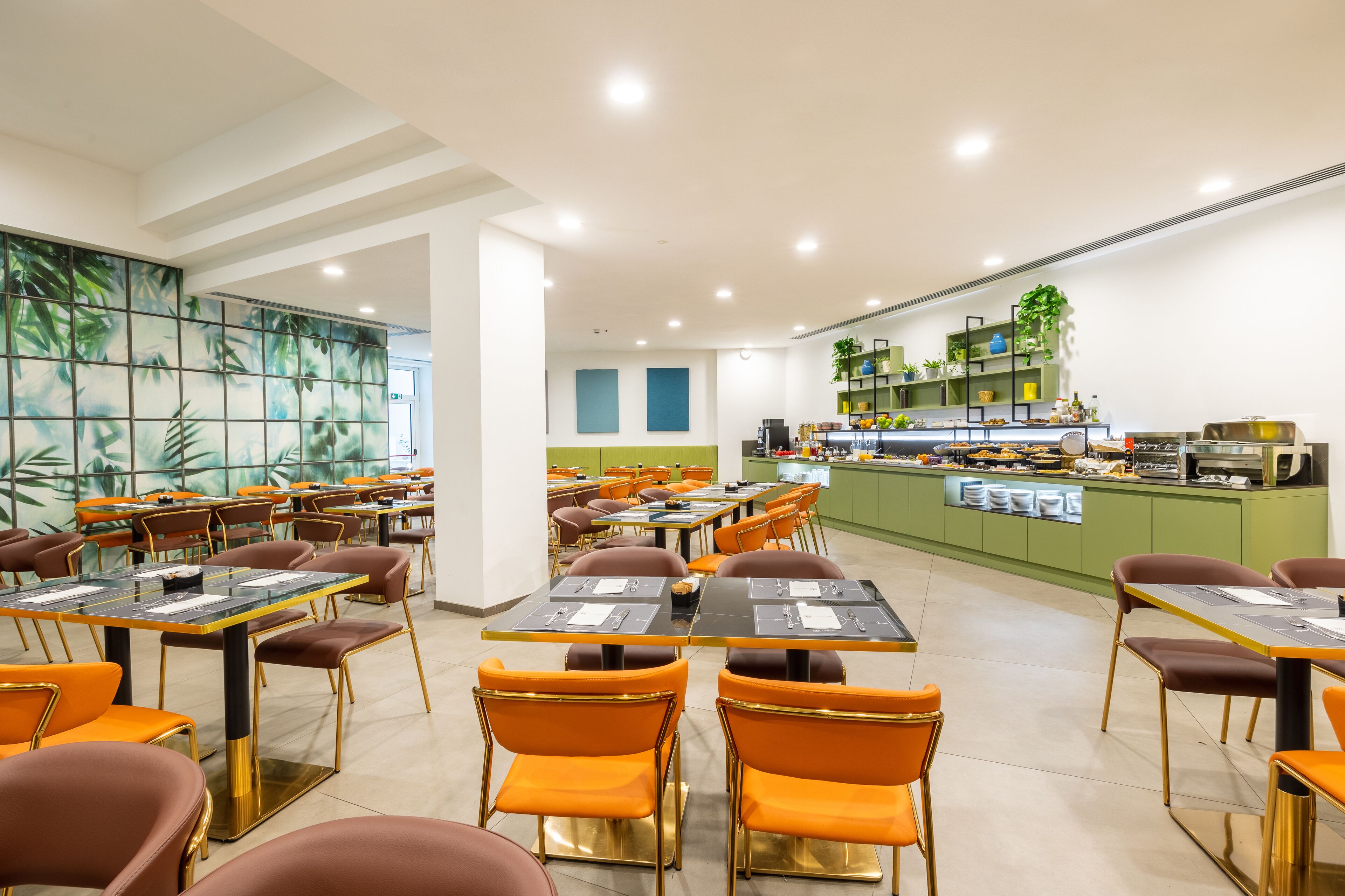 Desayuno buffet (EUR 15 por persona) 