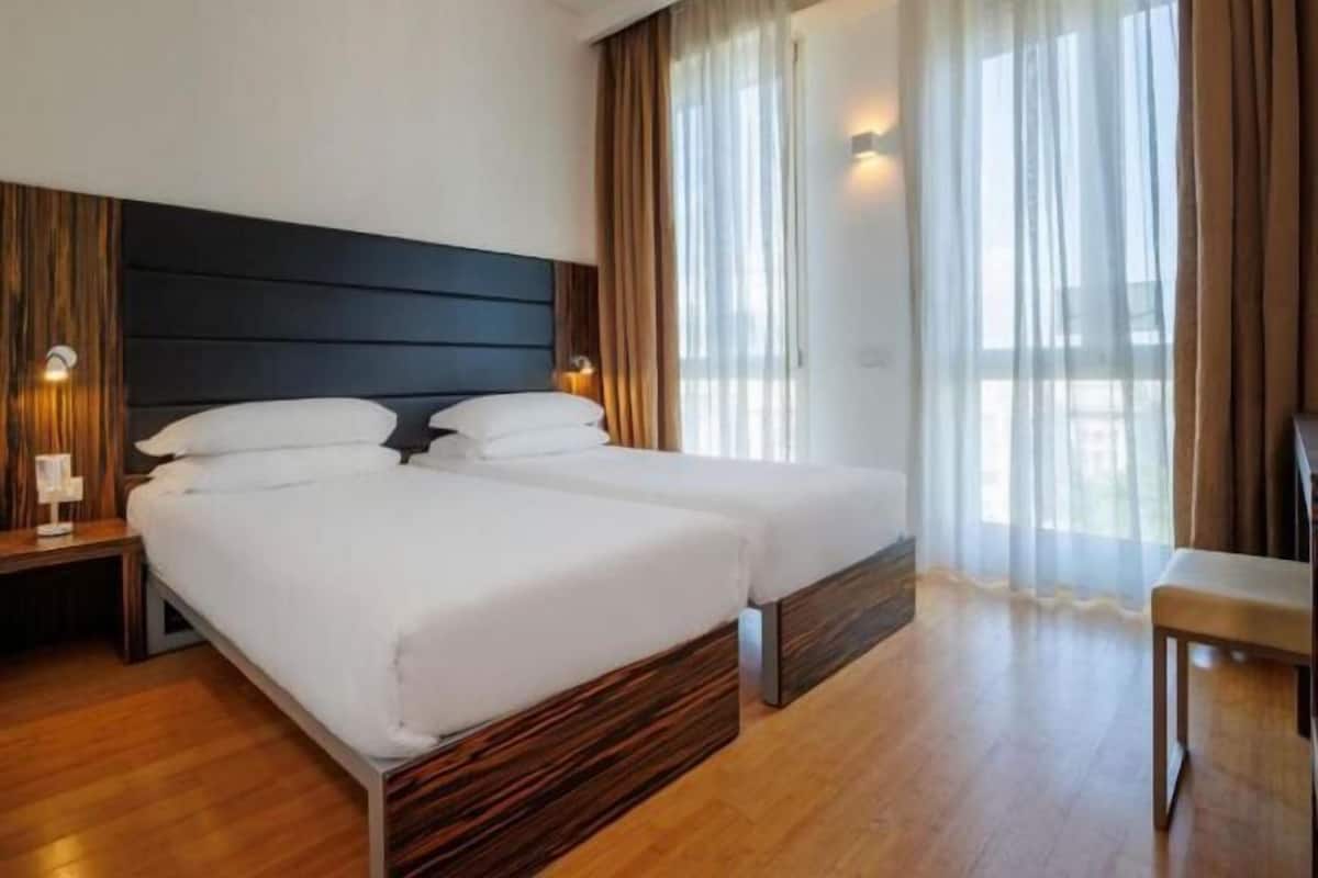 Down duvets, minibar, in-room safe, desk