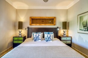 1 Schlafzimmer, Bügeleisen/Bügelbrett, Bettwäsche