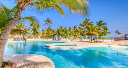 Lovely 1 bedroom Loft at Fundadores Marina!