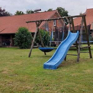 Children's area - Vacation at the Uhlenhoff Apartment Ewiges Meer (Ihlow)