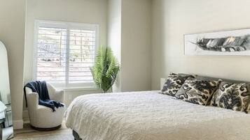 4 bedrooms, travel cot, WiFi