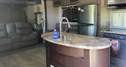 Fifth wheel rental old west area near philmont