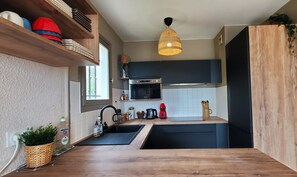 Fridge, microwave, oven, dishwasher