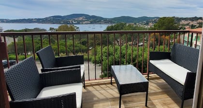 Lumineux appartement avec vue sur mer
