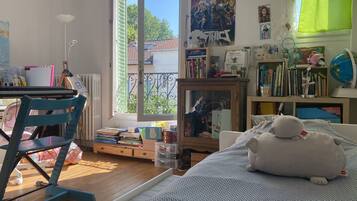 2 chambres, bureau, Wi-Fi gratuit, draps fournis