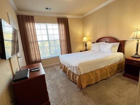 3 bedrooms, iron/ironing board, WiFi, bed sheets