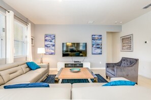 Fernseher, Tischfußball