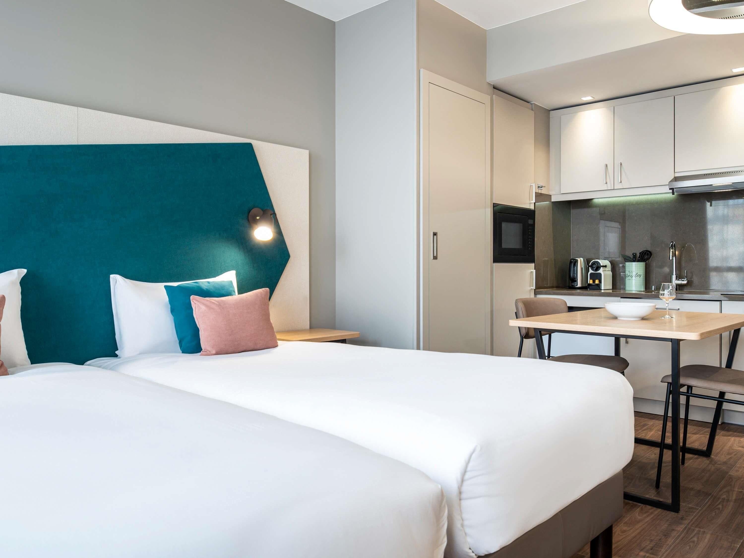 Classic Studio, 1 Double Bed | In-room safe, laptop workspace, blackout curtains, soundproofing