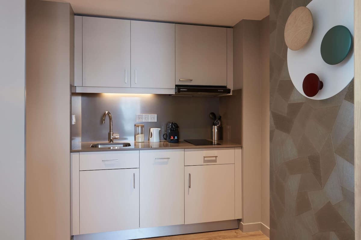 1 habitación y caja de seguridad en la habitación