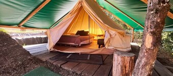 LUNA LLENA PARQUE DE MONTAÑA