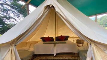 Family Tent, Multiple Beds