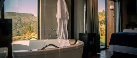 Décoration personnalisée, rideaux occultants, Wi-Fi gratuit