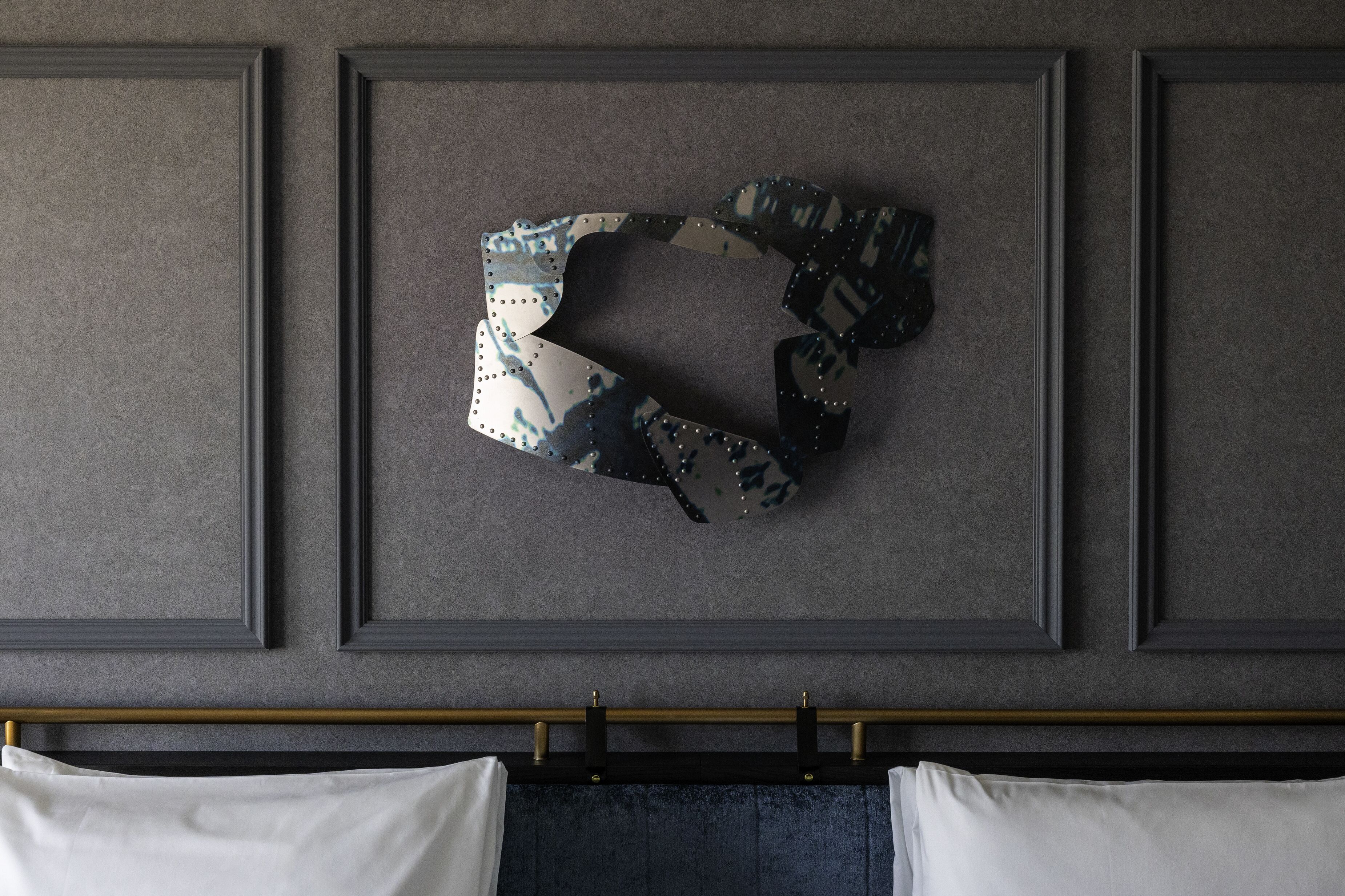 privilege room with 2 single beds, shower booth, non smoking | 1 bedroom, hypo-allergenic bedding, in-room safe, desk