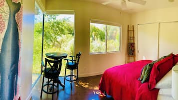 1 chambre, fer et planche Ă repasser, Wi-Fi gratuit, draps fournis