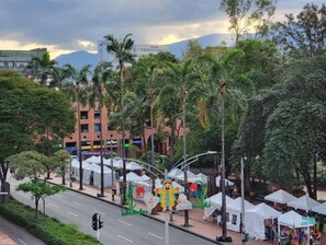 Miscellaneous - Modern and huge soundproof apt w/AC. Steps to Lleras/Provenza in el Poblado. (Medellín)