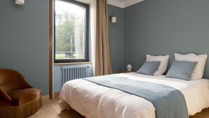 Chambre Signature 2 Double ou avec lits jumeaux, vue colline | 筆電工作空間、隔音、免費無線上網、獨特裝潢