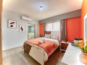 2 bedrooms, WiFi - Madame X Larimar | Stylish 2BR condo in Juan Dolio (Playa Juan Dolio)