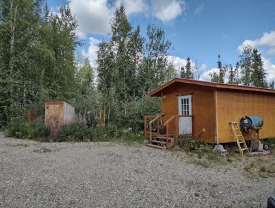 Alaskan Adventure Dry Cabin #2