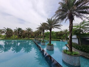Indoor pool, outdoor pool - Luxurious Flat 2BR in Gold Coast PIK Penjaringan (Jakarta)