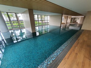 Innenpool, Außenpool