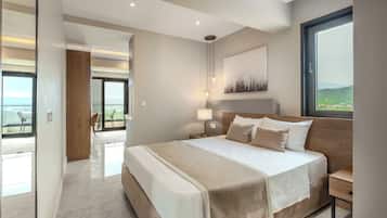 King Suit with Sea View | 2 bedrooms, minibar, in-room safe, individually decorated