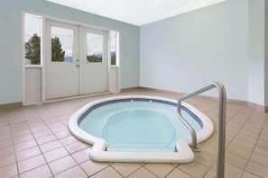 1 bedroom, iron/ironing board, free WiFi - Super 8 by Wyndham Golden (Golden)