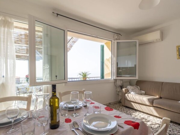 Dining - Apartment Ruscus by Interhome (Terzorio)