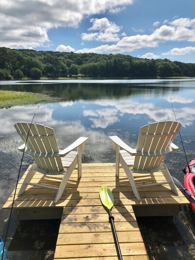 Beautiful 4BR Lake Front House