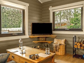 Interior - Cateran Rest 3 - UK44296 (Blairgowrie)