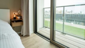 2 soverom, skrivebord og internettilgang