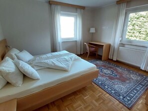 2 bedrooms, internet