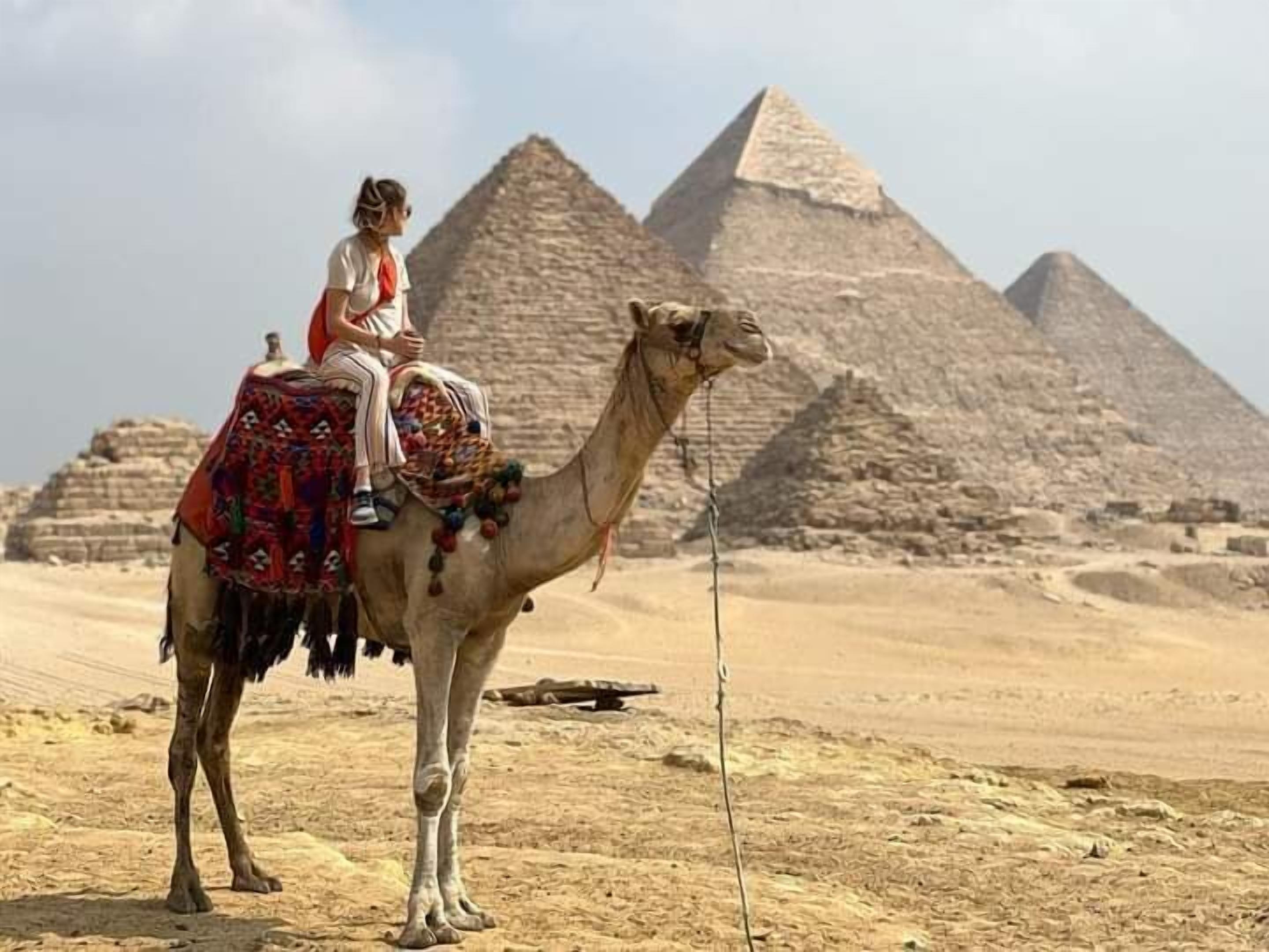 Foto - Rayan Pyramids View