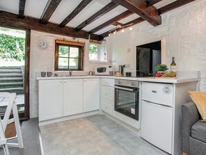 Private kitchen - 2 bedroom accommodation in Stokeinteignhead (Stokeinteignhead)