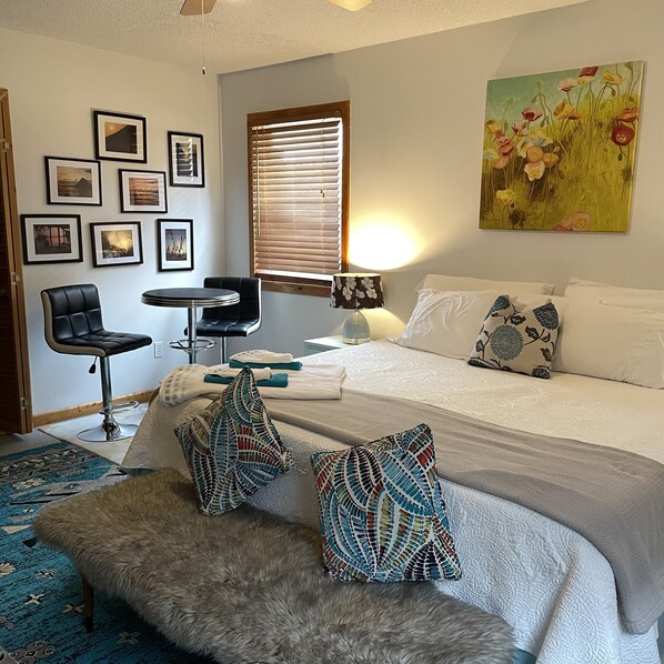 1 bedroom, desk, iron/ironing board, free WiFi