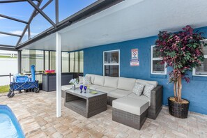 Terrace/patio - Beach Getaway on Cocoa Beach (Cocoa Beach)