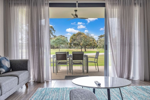 Comfort Suites Clubarham Golf Resort