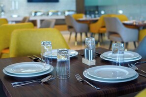 Dining - Quality Inn Elite (Amritsar)