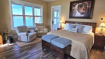 4 makuuhuonetta, silitysrauta/-lauta, internet, vuodevaatteet