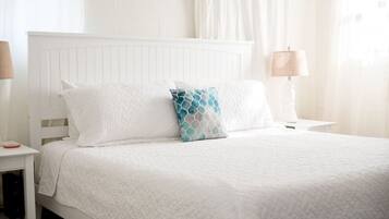 4 camere, una scrivania, ferro/asse da stiro, culla da viaggio