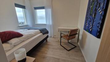 Individually decorated, individually furnished, desk, soundproofing