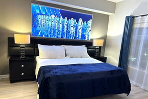 3 soverom, safe på rommet, skrivebord og strykejern/-brett