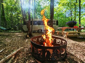 Outdoor dining - Luxury Glamping w/Resort Access Included, Site 1 (Phelps)