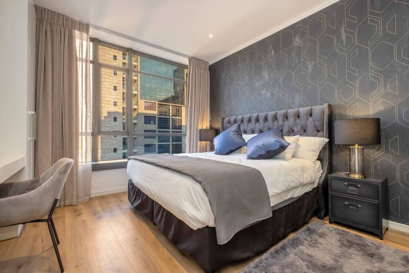 Schreibtisch, Bügeleisen/Bügelbrett, WLAN, Bettwäsche