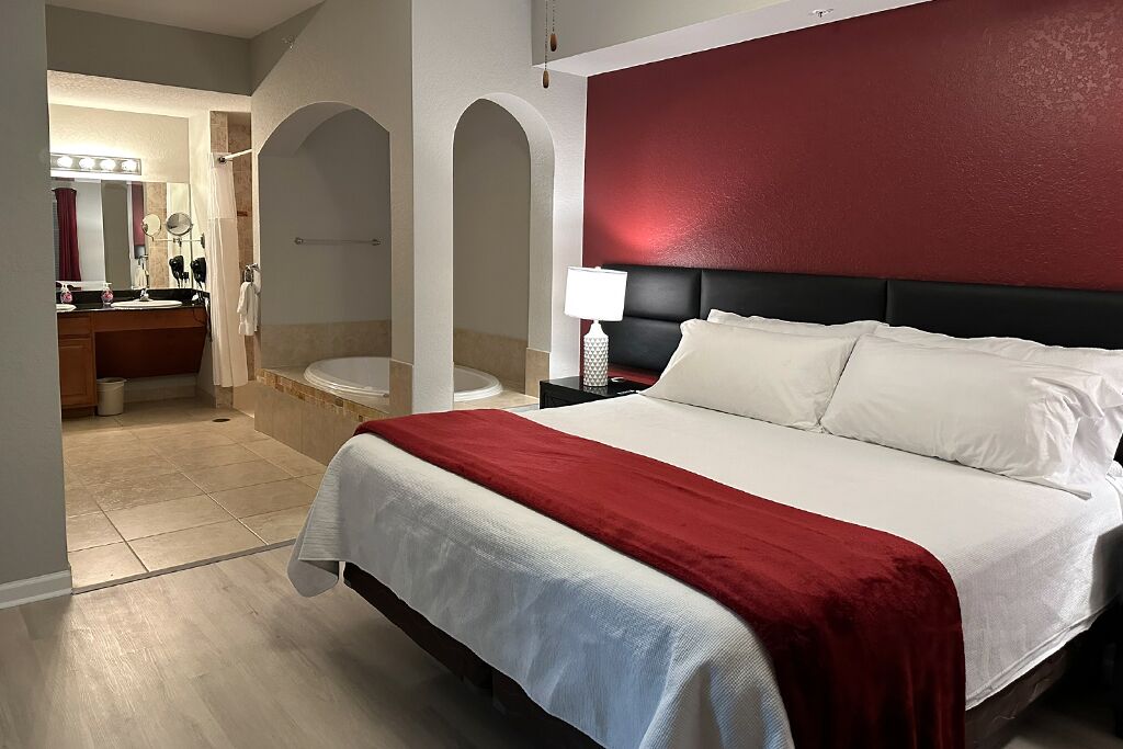 3 quartos, berço de viagem, Wi-Fi, roupa de cama